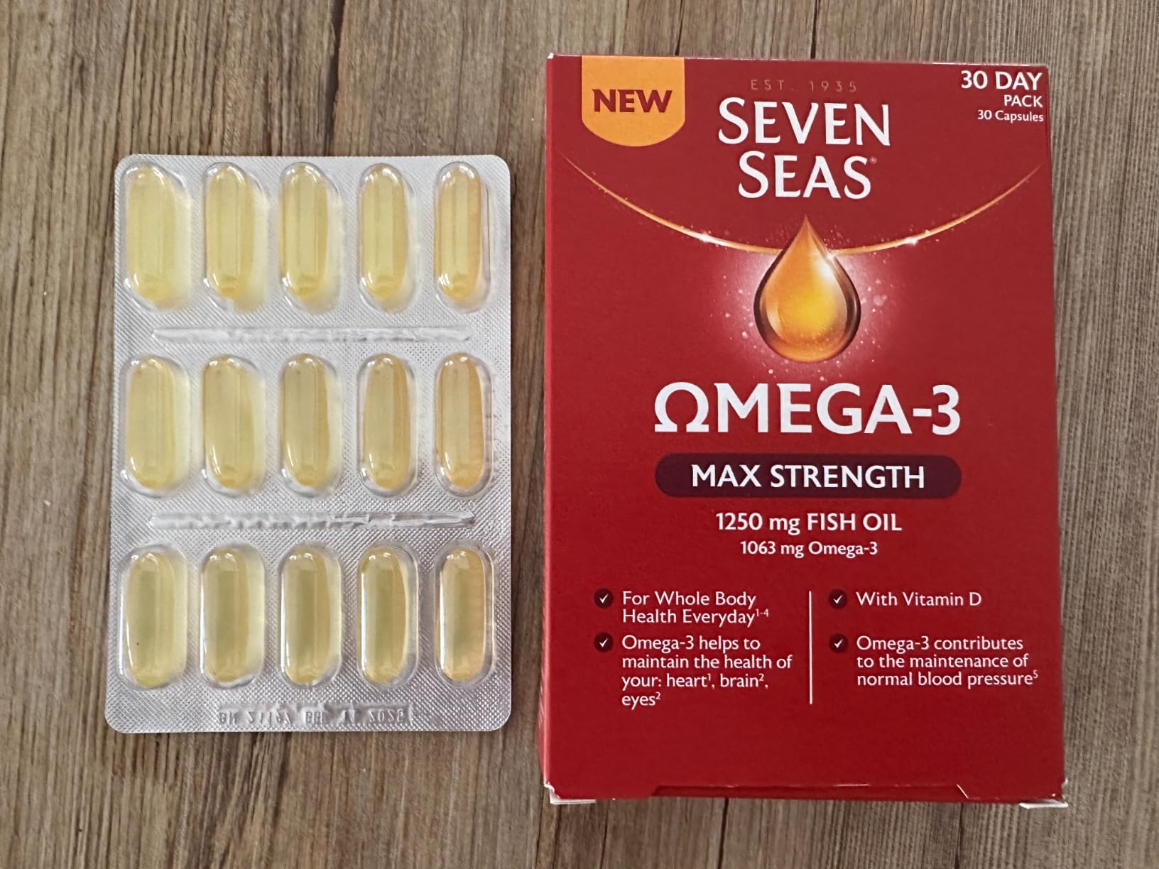 Seven Seas Max Strength Omega-3 Fischöl 30 Kapseln Vitamin D